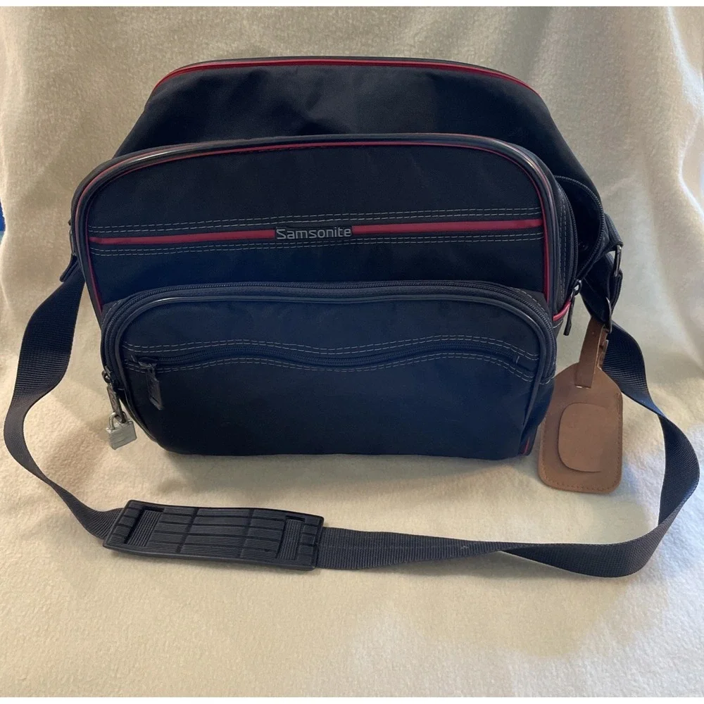Samsonite Oyster Black + Red Trim Medium Shoulder Strap Bag Luggage Vintage 1987